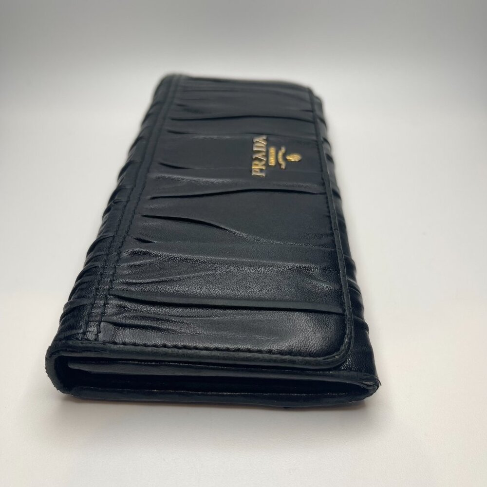 Prada Nappa Gaufre Leather Continental Wallet - Black - Preowned - Picture 5 of 14